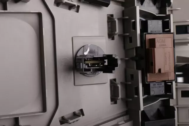 84419177 - Body: Overhead Console for Chevrolet: Impala Image