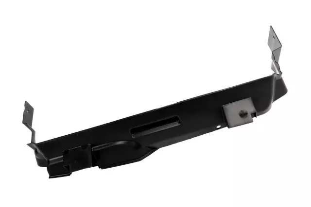 Radiator Air Upper Deflector - GM (20767245)