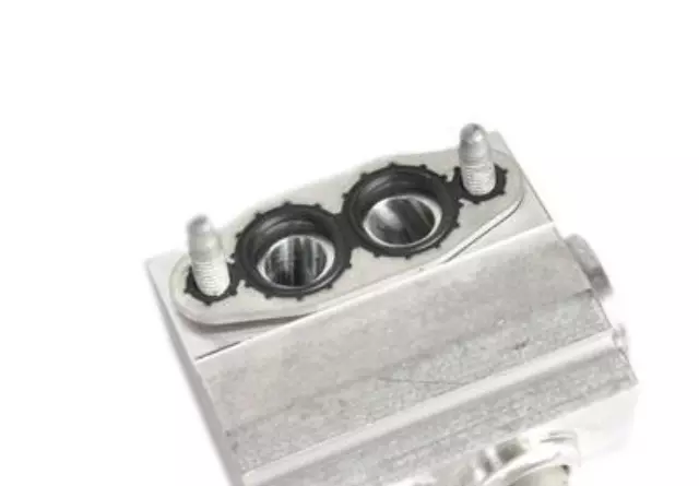 15848590 - : Oil Cooler Pipe for Chevrolet: Corvette Image