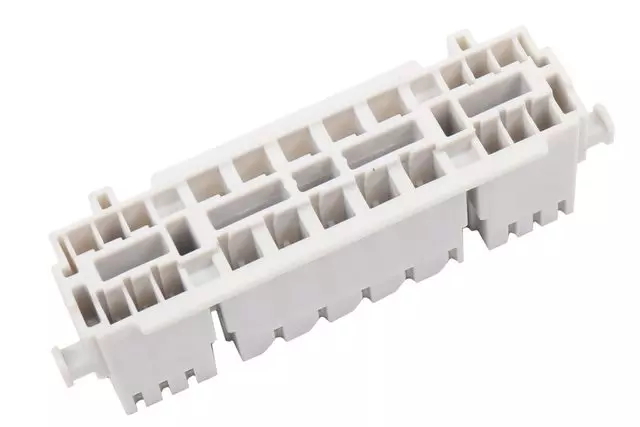 13586885 - Unclassified: Wiring Harness Connector for GM Image