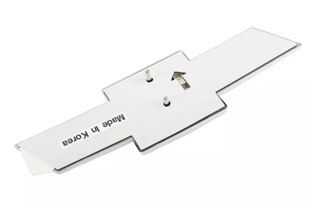 95122466 - Body: Emblem for GM Image