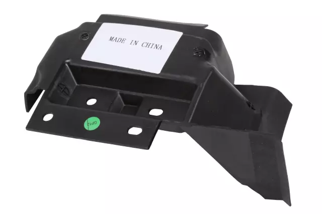 84182005 - : Radiator Air Lower Baffle Extension for Cadillac: CT6 Image