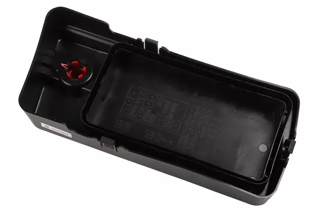 84844761 - : Engine Wiring Harness Fuse Block Cover for Cadillac: CT6 Image