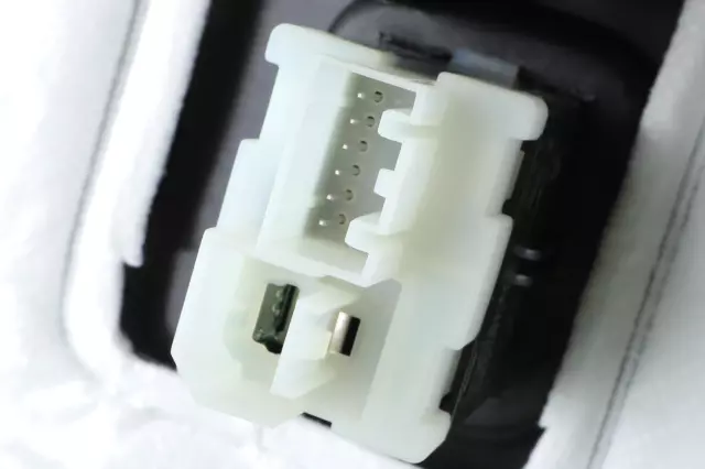 84677061 - Body: Lower Quarter Trim for GM Image