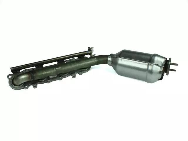 Catalytic Converter with Integrated Exhaust Manifold (Left) - Toyota (17150-50050)