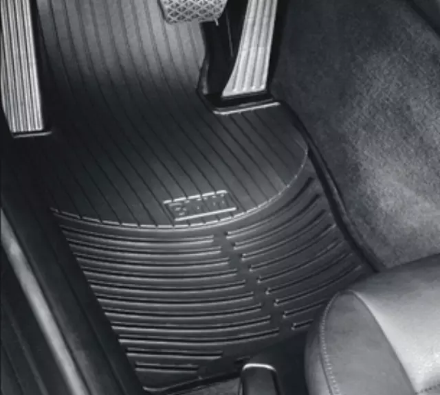 All Weather Rubber Floor Mats - Rear - Black - BMW (82-11-2-318-672)