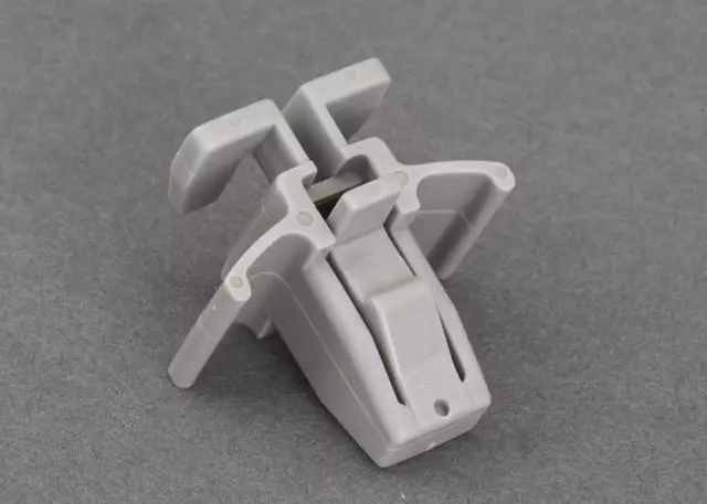 Grille Assembly Clip - Subaru (91059FC041)