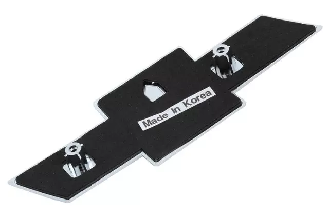 23389809 - Body: Emblem for GM Image