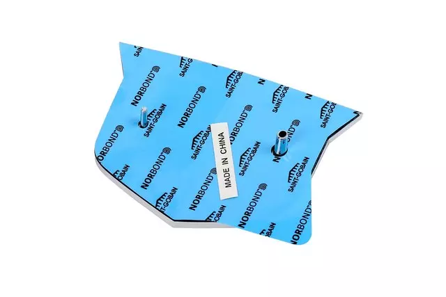 15263150 - Body: Emblem for Cadillac: CTS, STS Image