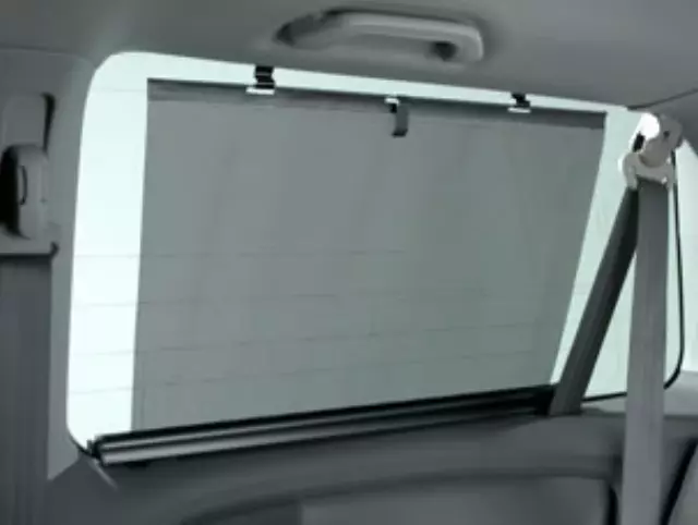 8R12SHJ101 - Interior: 3rd Row Sunshade for Honda: Odyssey Image