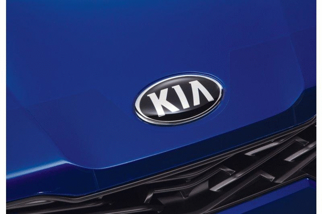 L3F24AU001 - : Hood Protector - Clear Applique for Kia: K5 Image