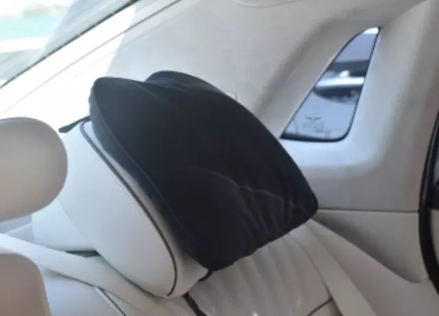 T4H94AP000NNB - Interior: Neck Pillow - Rear Seat - Obsidian Black for Genesis: G90 Image