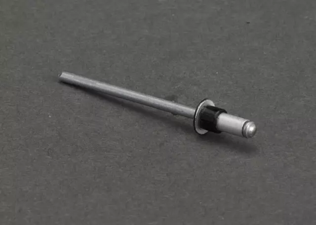 Upper Bracket Rivet - Subaru (905920035)