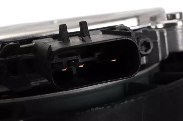 85565557 - Cooling System: Fan Blade for Cadillac: Escalade, Escalade ESV | Chevrolet: Silverado 1500, Silverado 1500 LD, Suburban, Suburban 3500 HD, Tahoe | GMC: Sierra 1500, Sierra 1500 Limited, Yukon, Yukon XL Image