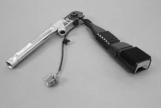 Front Inner Seat Belt, Left - Mopar (1HZ171X9AE)