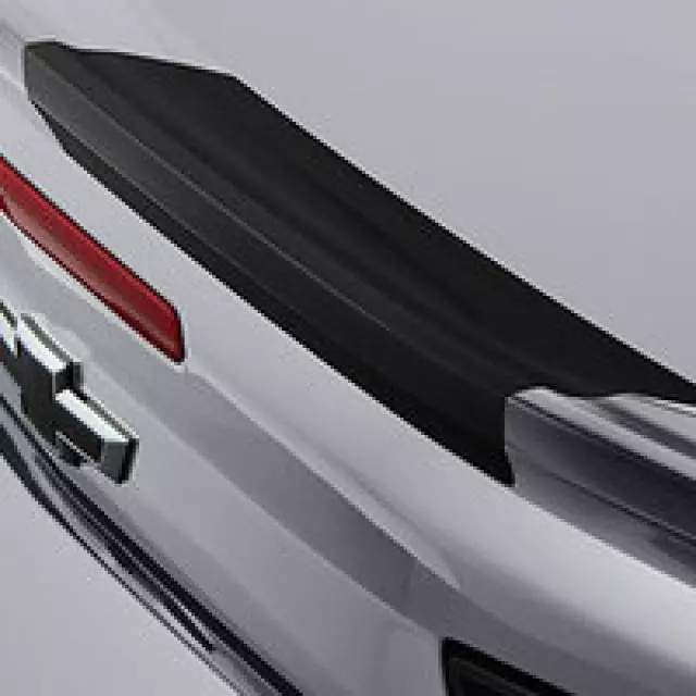 Exterior Trim, Spoiler Center Stripe - GM (84189704)