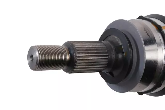 Front Driver Side Wheel Drive Half Shaft - GM (84283523)