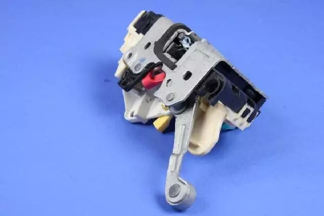 Front Door Latch, Right - Mopar (4589504AI)