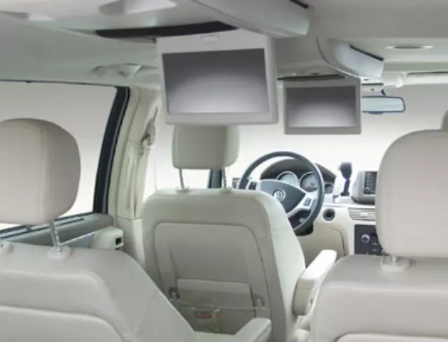 7B0051605C - Audio/Video: Rse Media System Retrofit, 2 Screens for Volkswagen Image