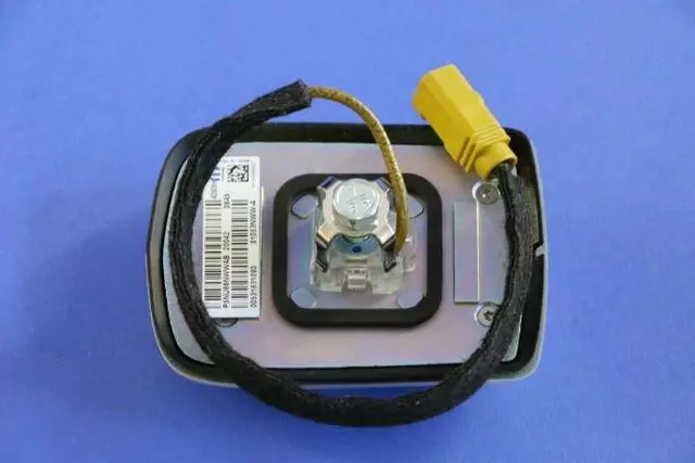 Cable & Base Assy Antenna - Mopar (5NU66NWWAB)