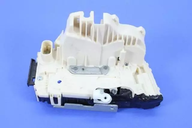 4589700AG - : Rear Door Latch, Right for Dodge: Journey | Jeep: Grand Cherokee Image