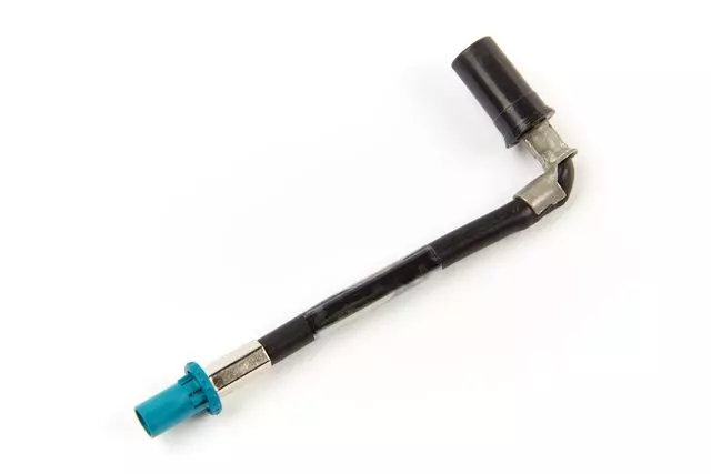 13594431 - Entertainment and Telematics: Radio Antenna Cable Assembly with 4 in AM/FM Jumper Cable and UHF Connector for ACDelco Image