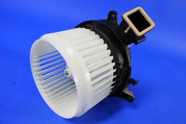 Blower With Wheel Motor - Mopar (68240532AA)