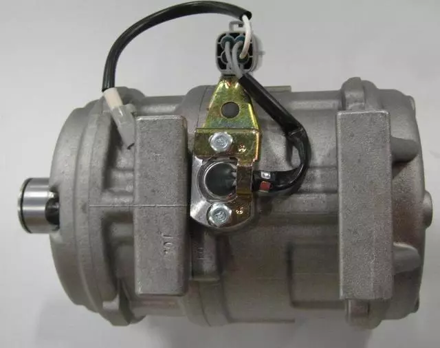 Compressor - Toyota (88320-2B240-84)