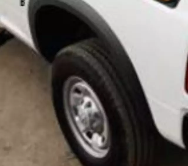 Wheel Lip Opening Molding Kit - Mopar (82212208AC)