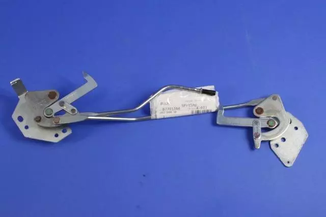 Folding Top Panel Latch, Right - Mopar (68028486AA)