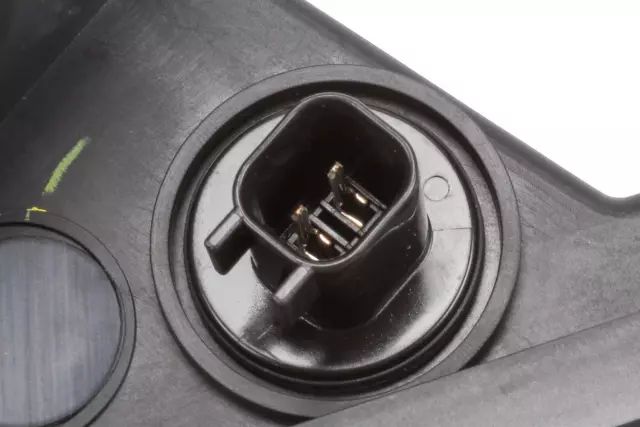 Driver Side Daytime Running Lamp - GM (84211957)