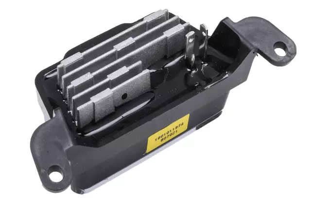 Front Driver Side External Flood Lamp - GM (23444108)