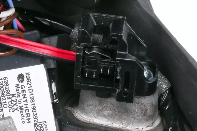 Black Steering Wheel - GM (84483791)