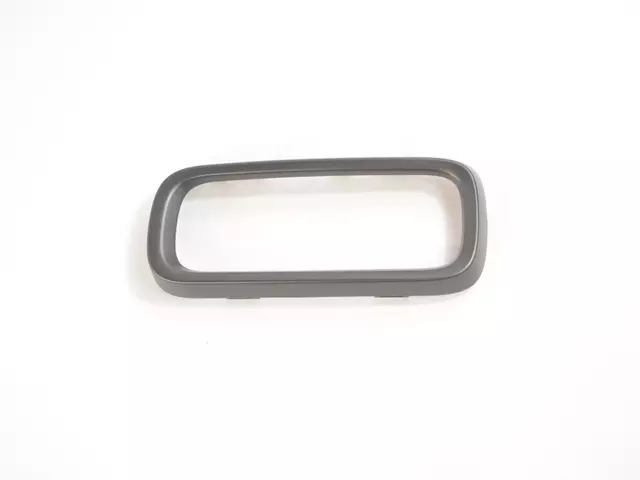 5XB16TZZAA - Cooling: Radiator Grille Trim Ring Kit for Jeep: Renegade Image