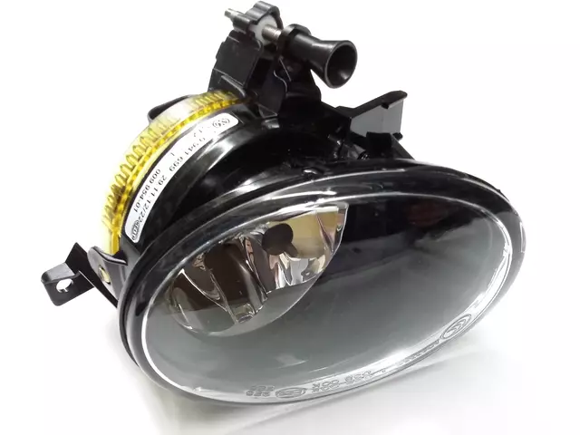 Fog Lamp Assembly - Volkswagen (5K0-941-699-F)