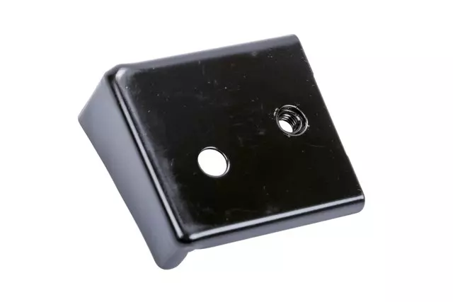 Passenger Side Rear Center Fender Bracket with Nut - GM (25918182)