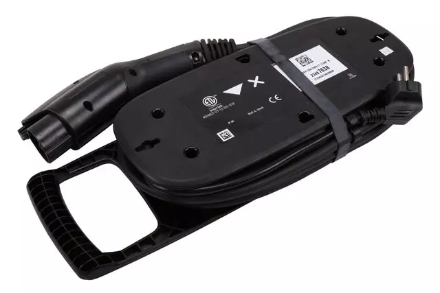 Drive Motor Battery Pack Charger - GM (23487638)