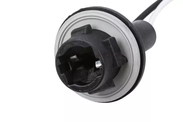 Rear Combination Lamp Socket - GM (39040348)