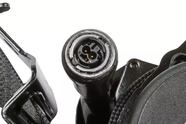 19332646 - : Jet Black Driver Seat Belt with Retractor and Pre-Tensioner for Chevrolet: Colorado | GMC: Canyon Image