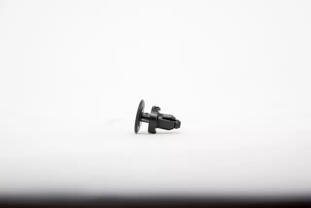 91508SR3000 - Body: Cowl Top Panel Clip for Honda: Civic, CR-V, Odyssey Image