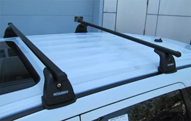 MZ314455 - Hauling: Roof Rack Kit for Mitsubishi: Outlander Image