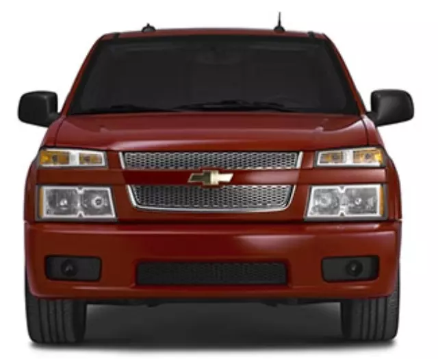 17801100 - Exterior: Exterior Trim, Chrome Grille Kit for Chevrolet: Colorado Image