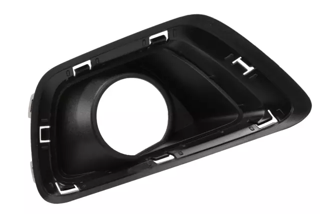 Front Driver Side Fog Lamp Bezel - GM (22891700)