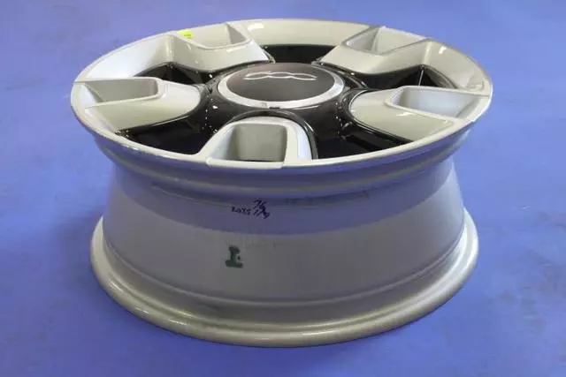 Cast Aluminum Wheel Kit - Mopar (82212474)