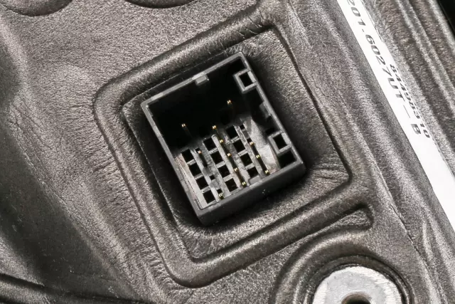 Part# 84498310 Driver Side Door Mirror - GM (84498310)