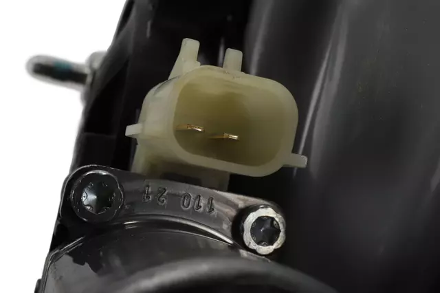 OEM NEW 2014-20 GM GMC Power Window Motor and Regulator Assembly Right 84621038 - GM (84621038)