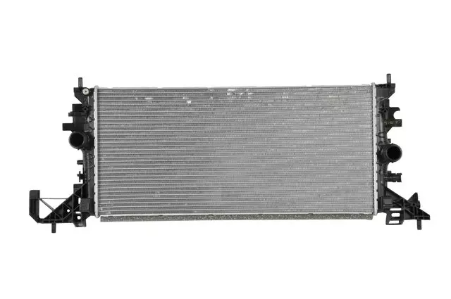 21935 - : Radiator for Chevrolet: Cruze Image