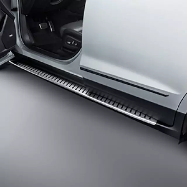 84184301 - Exterior: Running Board Step for Cadillac: XT5 Image