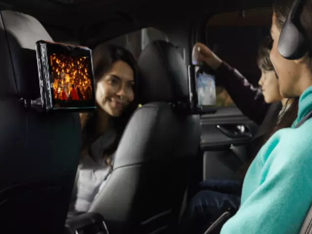 Entertainment System, Rear Seat - Mazda (0000-8F-N10)