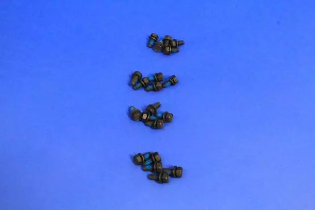 Bolt Kit - Mopar (P4120613)